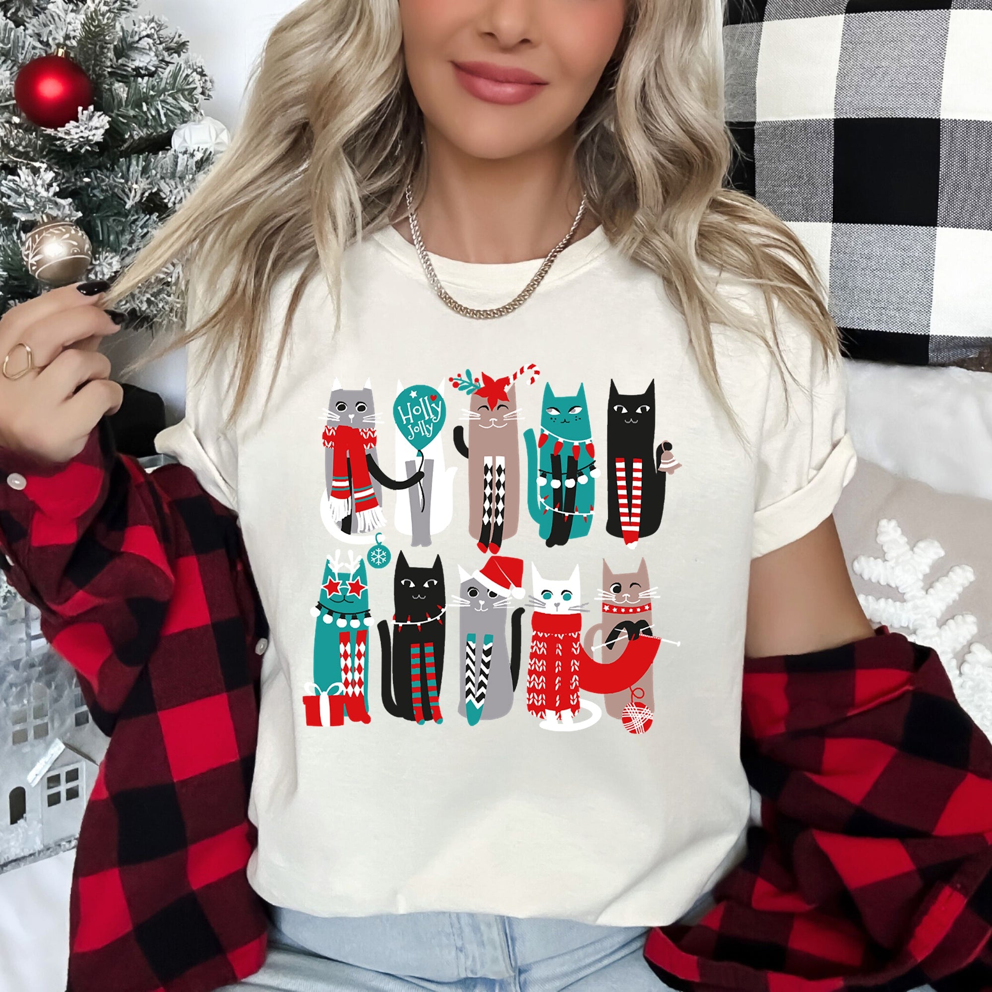 Christmas Cats Tee - (6 Color Options) - (Sm - 2X) - Unisex