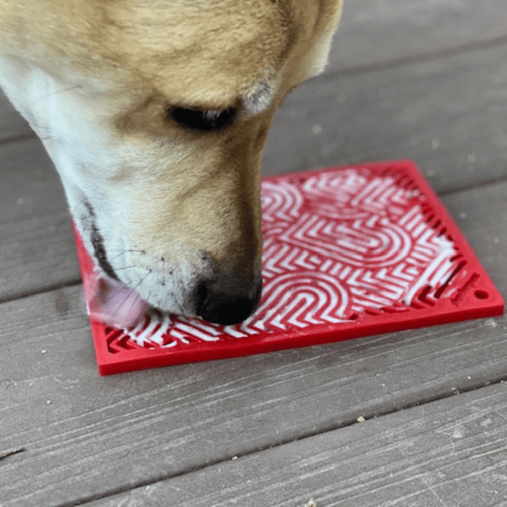 Enrichment Lick Mats - Cat -  (5 Colors/Patterns) - (While Supplies Last)