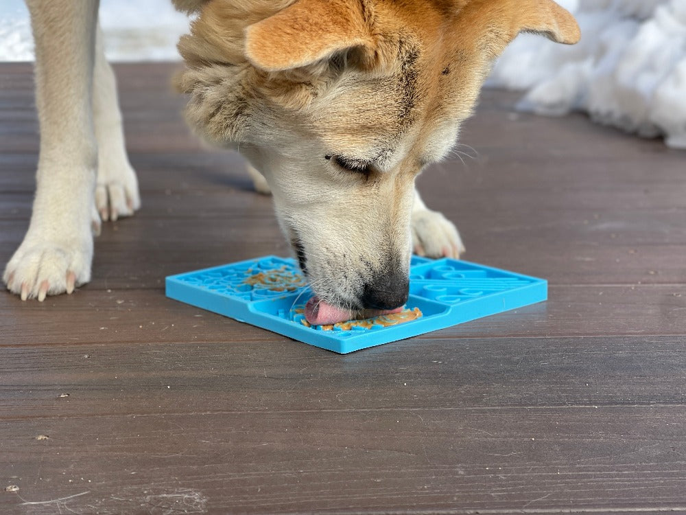 Anxious Dog: Try this Relief Enrichment Lick Mat (Sky Patterns) (Light Blue & Yellow)
