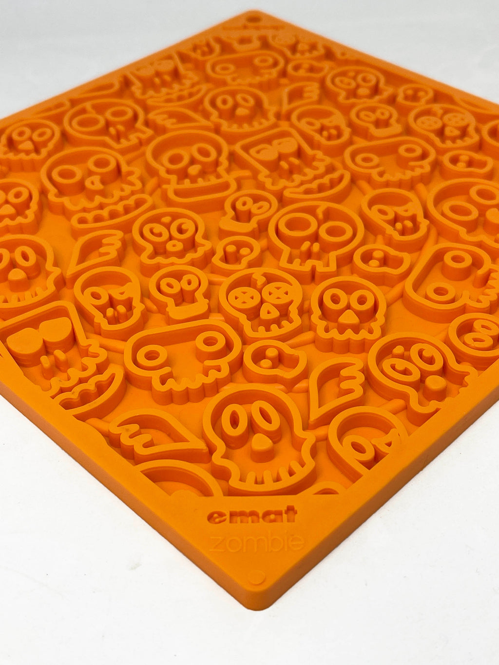 Anxious Dog: Try this Relief Enrichment Halloween Lick Mat (Orange or Black)