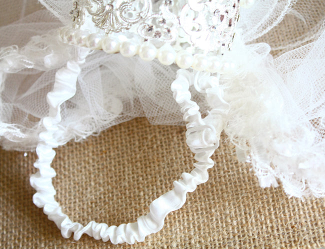 2-pc Set - Luxury Bridal Veil with Pearl Tiara Crown - Dog Cat - (S, L) - (White) - (While Supplies Last)
