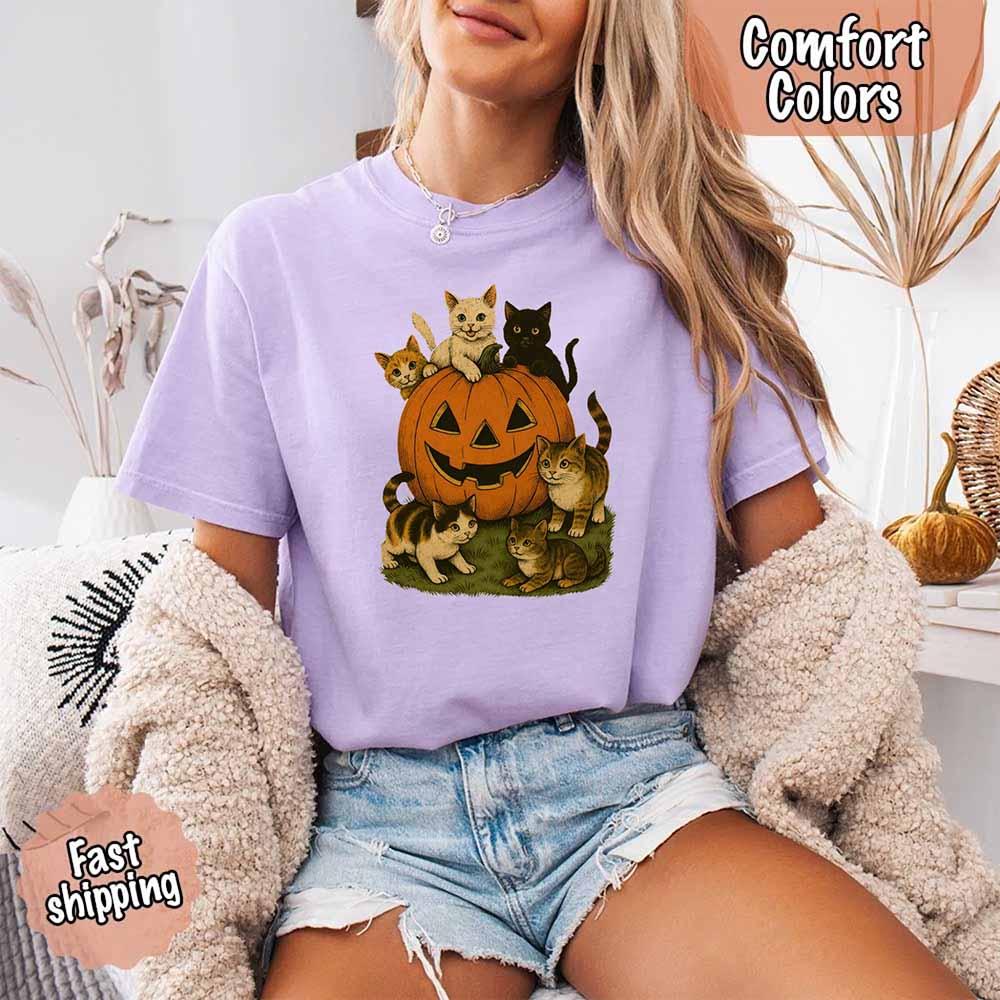 Vintage 90s Cat Halloween Tee - (9 Color Options) - (S-4X) - Ladies
