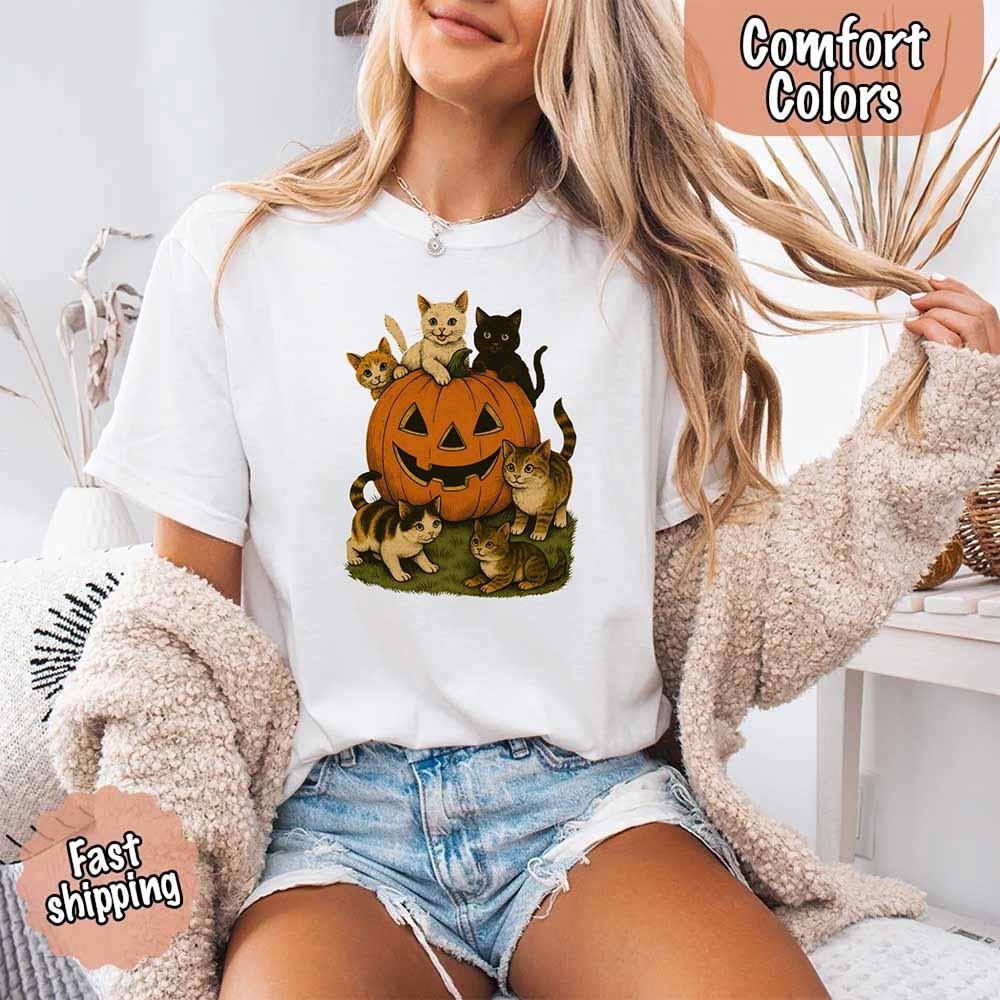 Vintage 90s Cat Halloween Tee - (9 Color Options) - (S-4X) - Ladies
