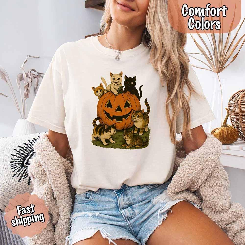 Vintage 90s Cat Halloween Tee - (9 Color Options) - (S-4X) - Ladies