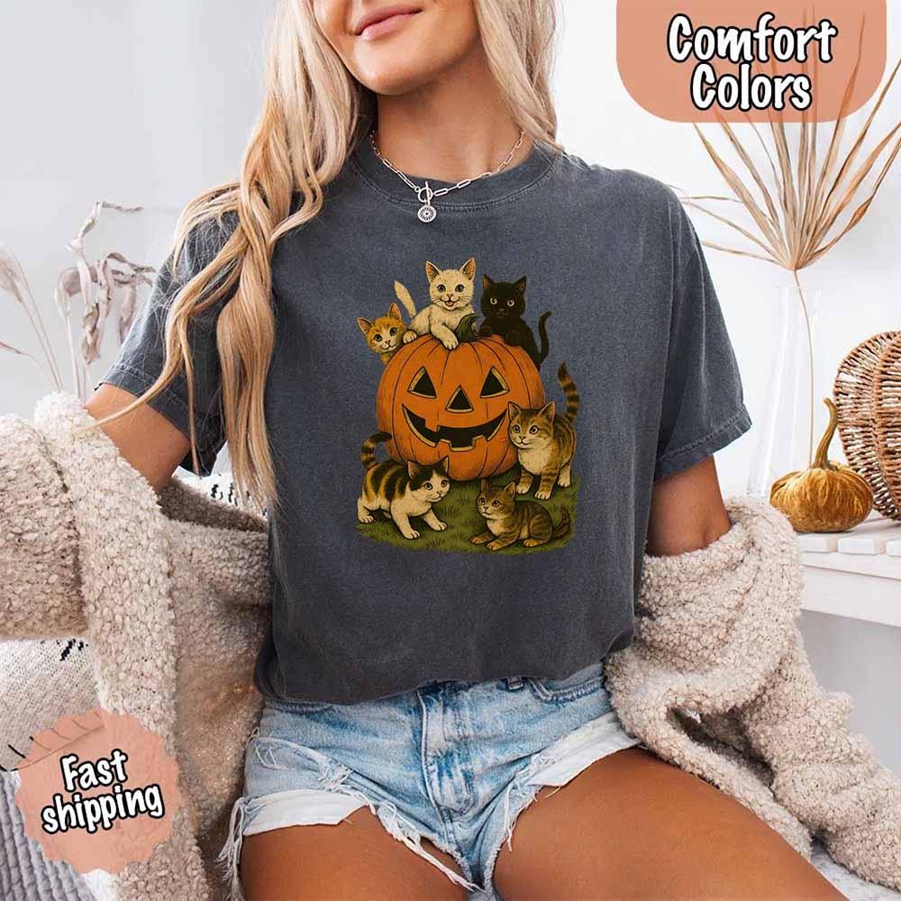 Vintage 90s Cat Halloween Tee - (9 Color Options) - (S-4X) - Ladies