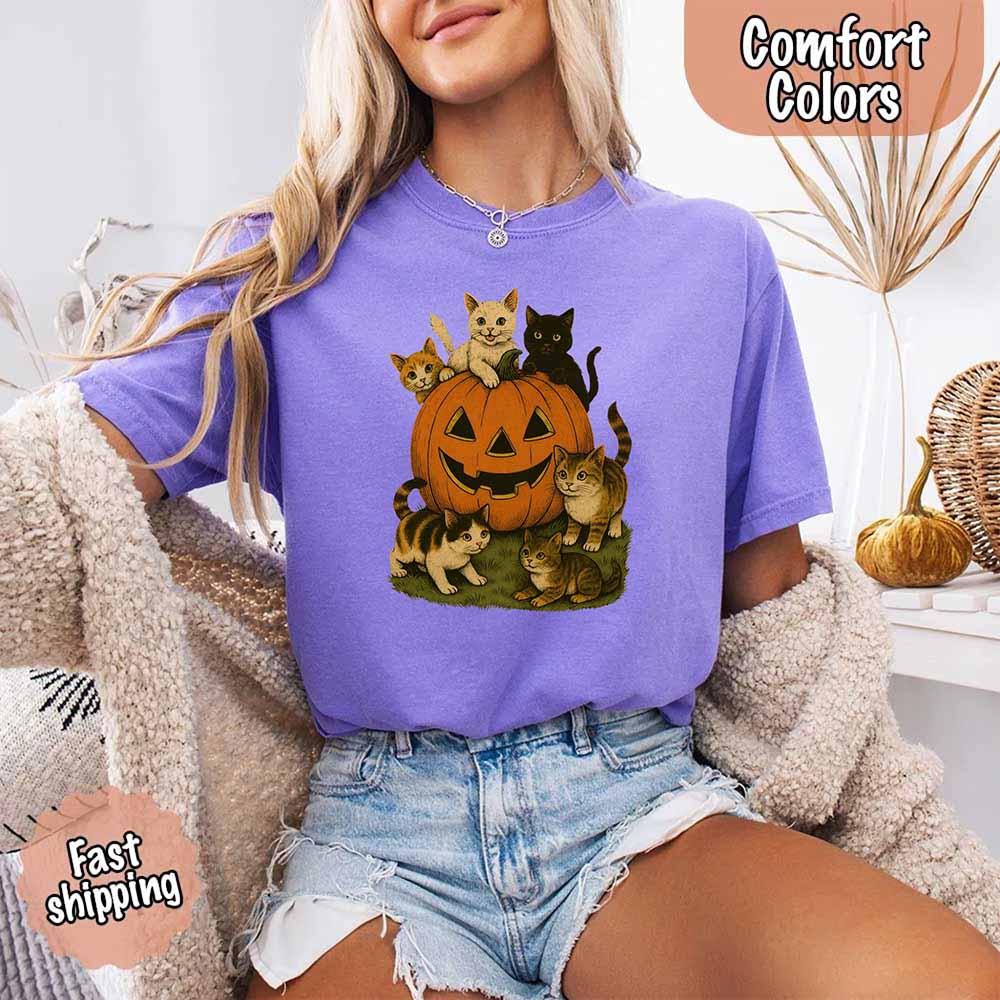 Vintage 90s Cat Halloween Tee - (9 Color Options) - (S-4X) - Ladies