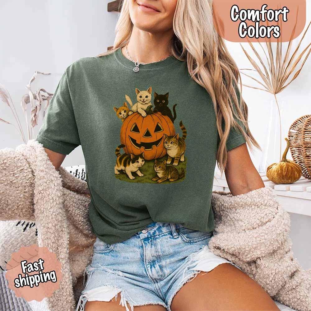 Vintage 90s Cat Halloween Tee - (9 Color Options) - (S-4X) - Ladies